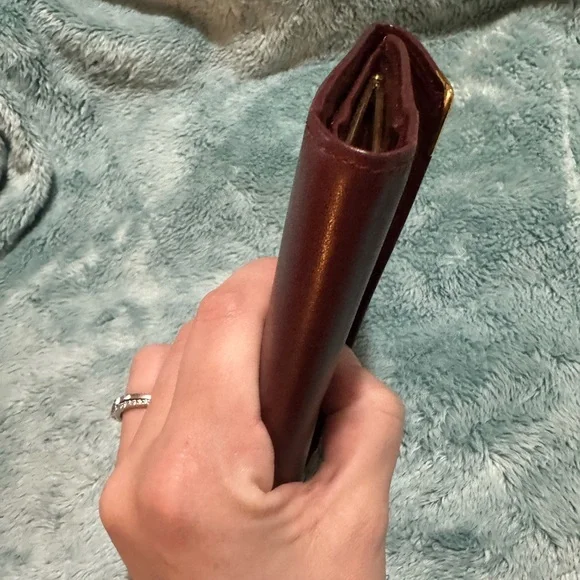 Cartier Burgundy Tri Fold Wallet With Kiss Lock 💋 - Picture 9 of 15